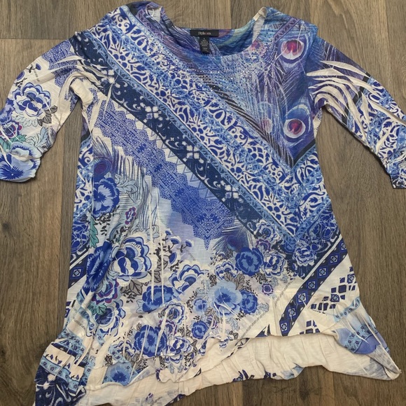 Style & Co Design Top - Picture 4 of 5